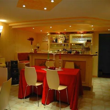 Hotel Canarino